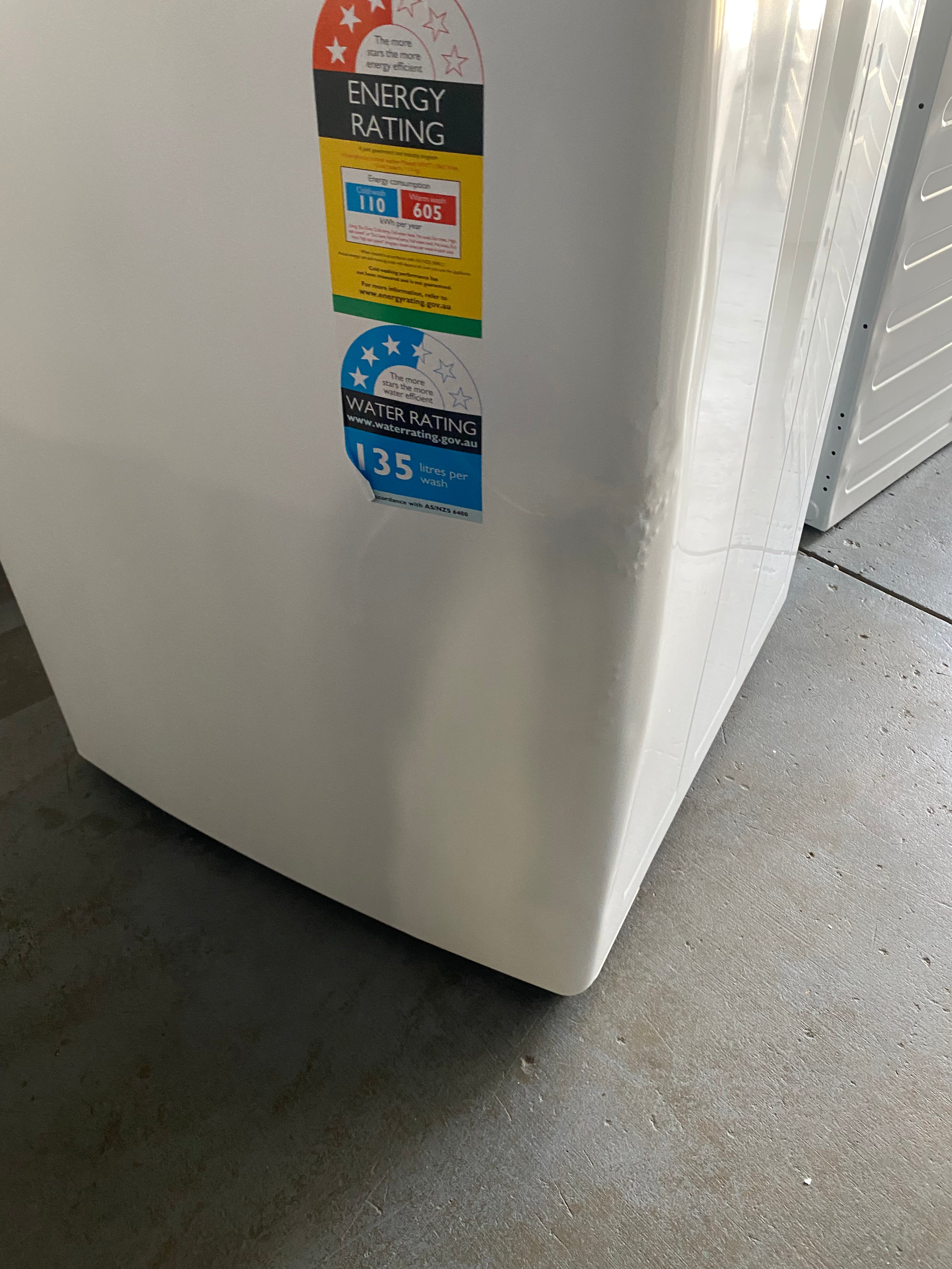 Factory Second Westinghouse 11 kg Top Load Washer - Brisbane Home Appliances